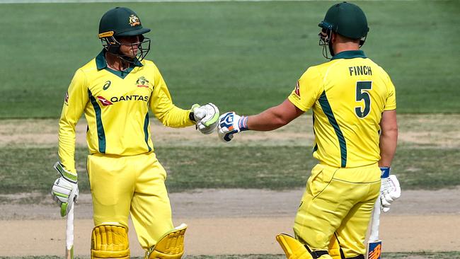 Usman Khawaja (L) and Aaron Finch (R) gave the Australian’s another good start to their innings. Picture: Mahmoud Khaled/AFP