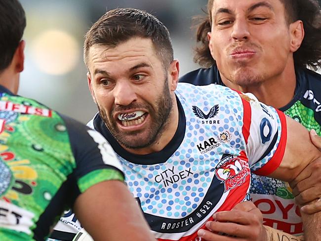 CANBERRA, AUSTRALIA - MAY 25: James Tedesco of the Roosters in action during the round 12 NRL match between Canberra Raiders and Sydney Roosters at GIO Stadium, on May 25, 2024, in Canberra, Australia. (Photo by Mark Nolan/Getty Images)