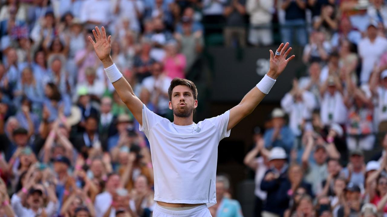 Cameron Norrie deleitó a los locales con una emocionante victoria.