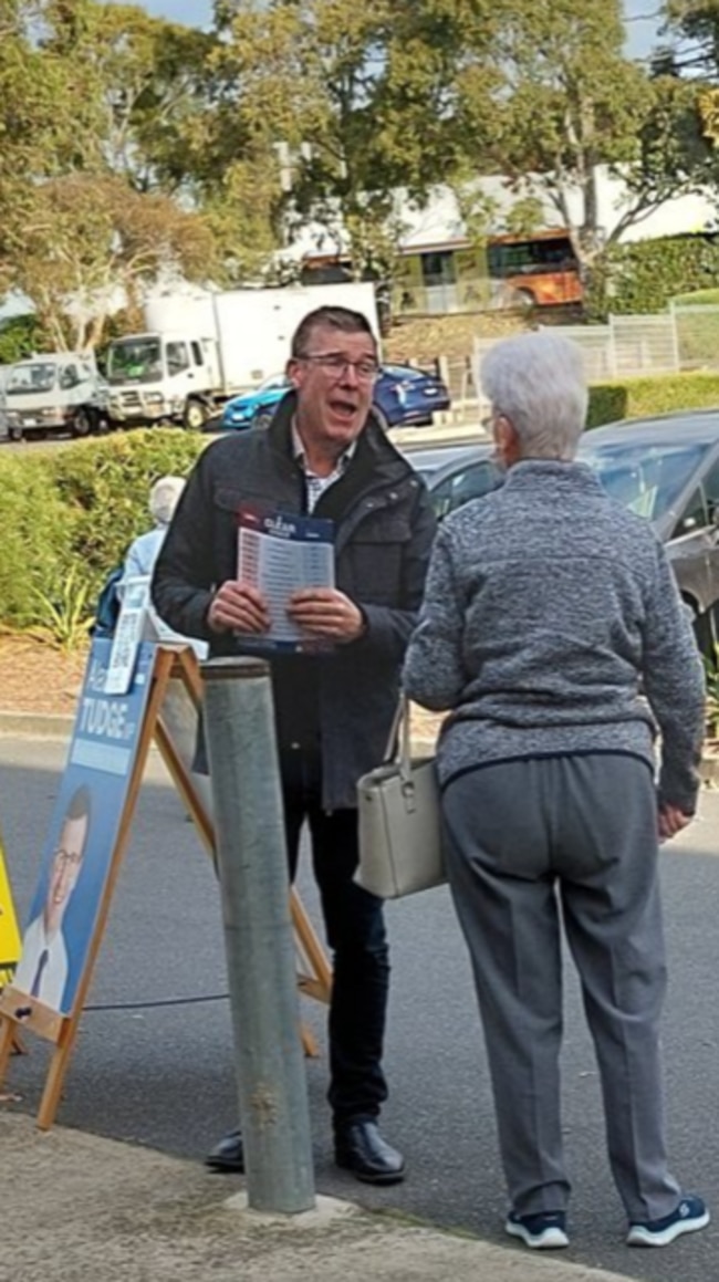 MP Alan Tudge out on the hustings.