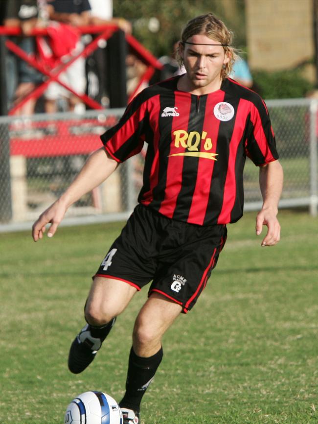 Martinero playing for Burleigh in 2007.