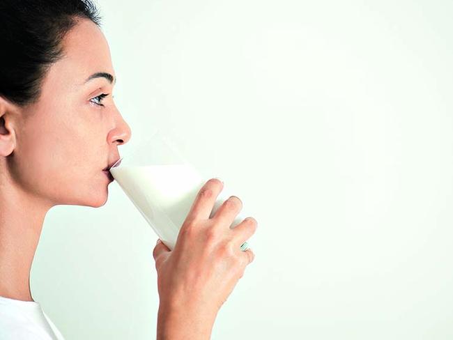 TWAM-20170225 EMBARGO FOR TWAM 25 FEB 2017Woman drinking milk Pic : iStock