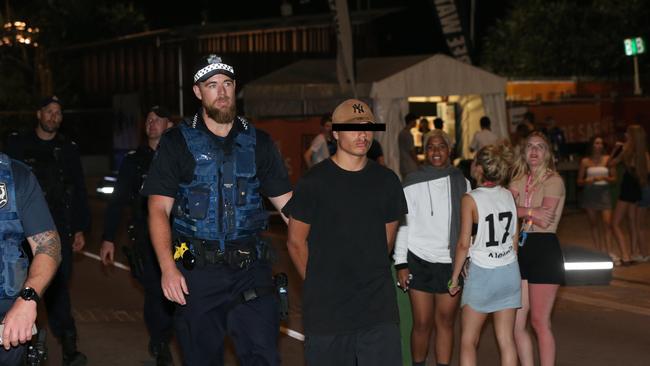 Schoolies Day 7: Police Chase, Cavill Ave Fights And Rail Jumpers In ...