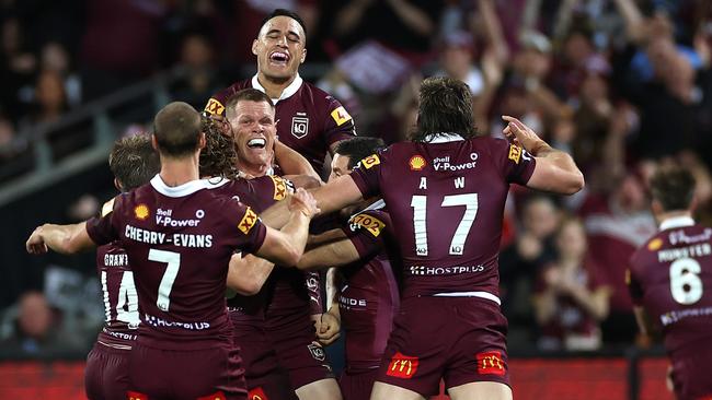 ADELAIDE, AUSTRALIA - MAY 31: Lindsay Collins of the Maroons celebrates with team mates after Cameron Munster of the Maroons scored a tryduring game one of the 2023 State of Origin series between the Queensland Maroons and New South Wales Blues at Adelaide Oval on May 31, 2023 in Adelaide, Australia. (Photo by Cameron Spencer/Getty Images)