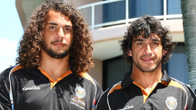 Ryan James and Johnathan Thurston at the Indigenous All-stars camp in 2011.