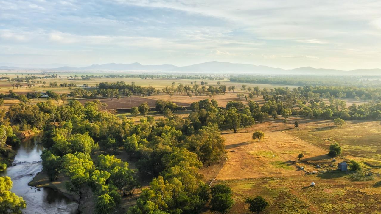 Mercury to head towards 40C as heatwave and storms pummel region