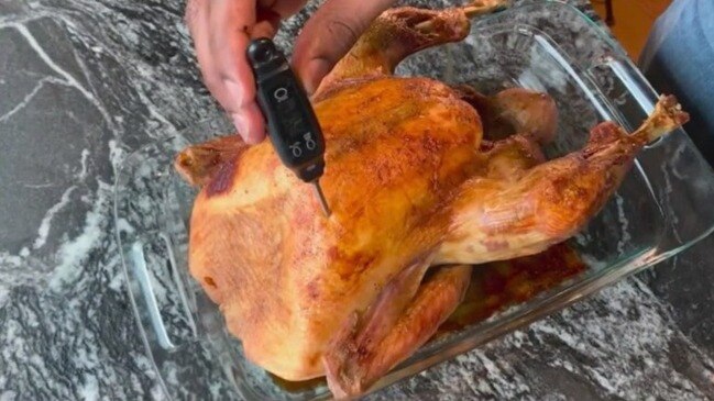 Thanksgiving food safety tips