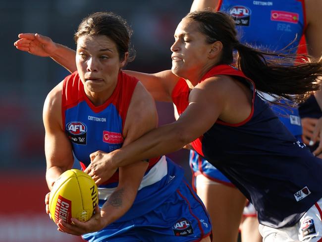 AFLW matches scrapped due to extreme player shortage