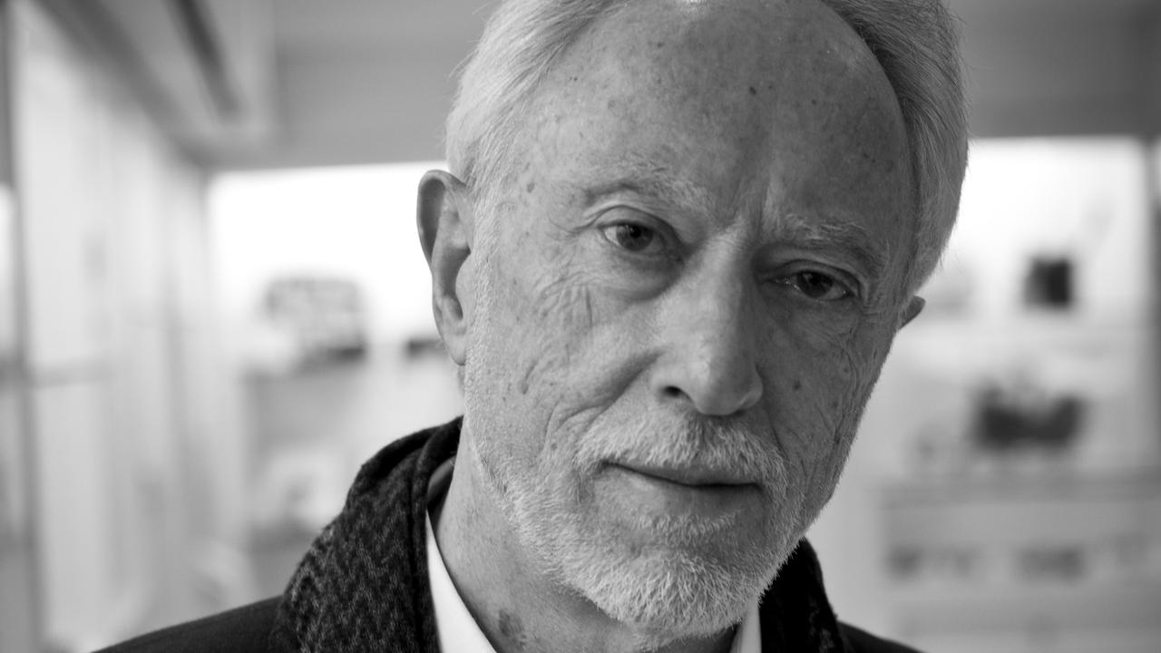 Dazzling author lets his writing do the talking