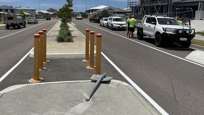 The sign that a car sped through before ploughing into a Pimpama home. Picture: Georgina Noack