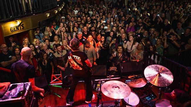 Urban performing at Lefty's Music Hall in Brisbane ahead of the release of his 11th album, titled High.