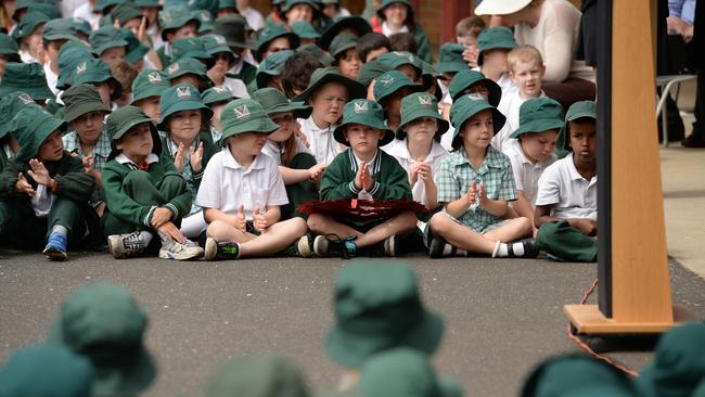 Thomas Chirnside Primary School marked its 10 year partnership with the Melbourne West Vietnam Veterans Association.