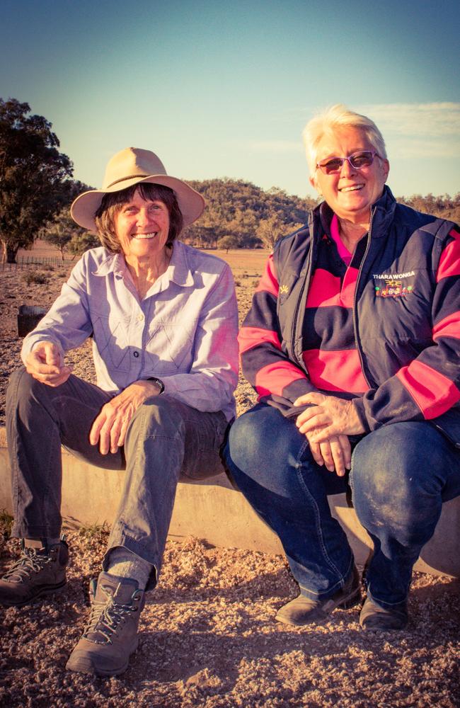 Bernice Reid (left) has been helping New South Wales farmer Bronwyn Sargeant through the Outbank Links volunteer program with feeding livestock and caring for her elderly mother.