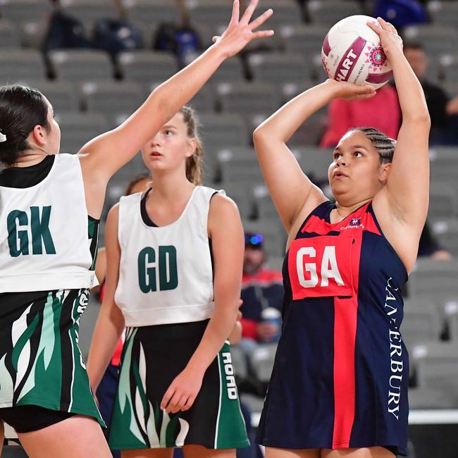 State wide netball competition, Vicki Wilson Cup. Canterbury V Cavendish Rd. Photo: Patrick Woods.