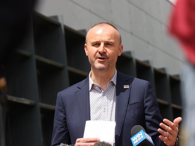 Chief Minister Andrew Barr said Canberrans would be advised about ACT-NSW travel rules within the next few days. Picture: Gary Ramage / NCA NewsWire