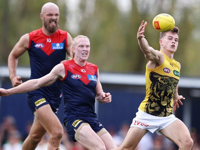 MELBOURNE . 0403/2023.  AFL .  Melbourne vs Richmond practise match at Casey Fields, Cranbourne.  Richmonds Thomson Dow during the 2nd qtr.   . Pic: Michael Klein