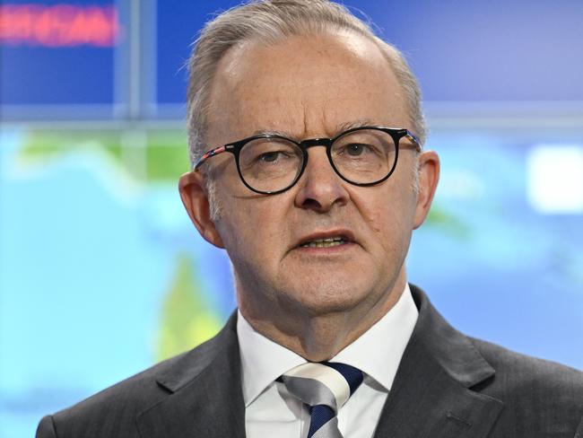 CANBERRA, AUSTRALIA  - NewsWire Photos - MARCH 7 2025: Prime Minister Anthony Albanese and National Emergency Management Agency Deputy Coordinator-General, Joe Buffone hold a media briefing in the National Situation Room (NEMA) in Canberra. Picture: NewsWire / Martin Ollman