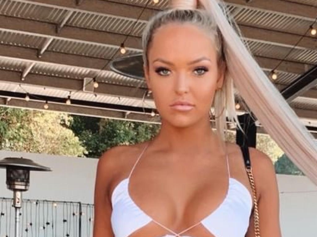 Tammy Hembrow leaves little to the imagination in skintight
