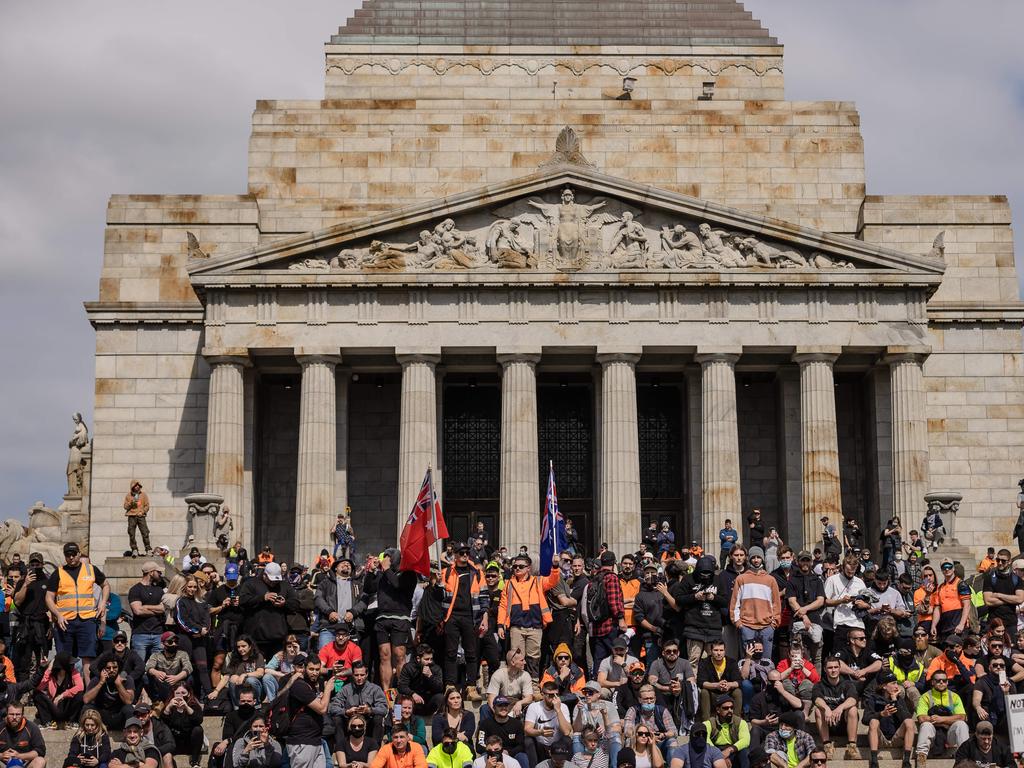 Hundreds of protesters gathered, many without masks, at the Shrine of Remembrance in Melbourne on Wednesday. Picture: Jason Edwards