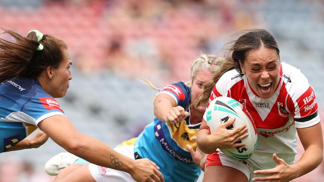 The Dragons’ Taliah Fuimaono evades the Titans’ defence. Picture: Ashley Feder/Getty Images