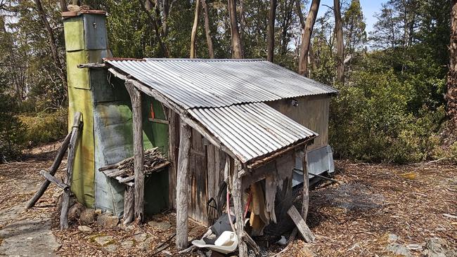 Reg Hall's Hut on Halls Island in Lake Malbena.