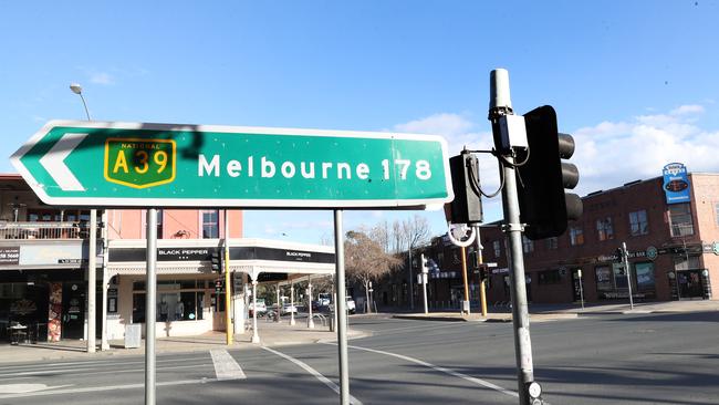 Large trucks would no longer need to travel into the Shepparton CBD if a second crossing of the Goulburn River was built. Picture: David Crosling