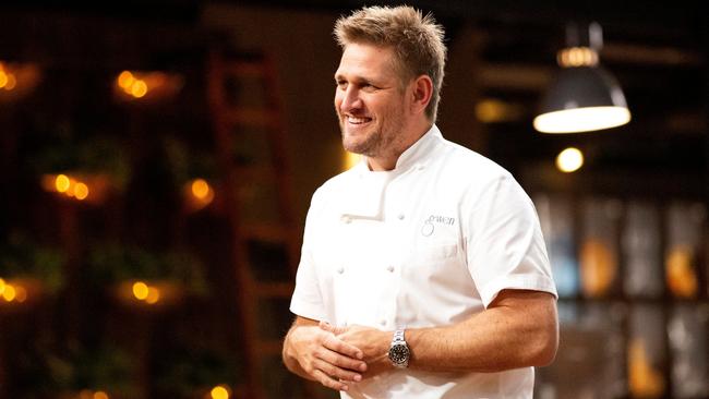 Aussie chef based in LA, Curtis Stone has been named as a potential replacement.