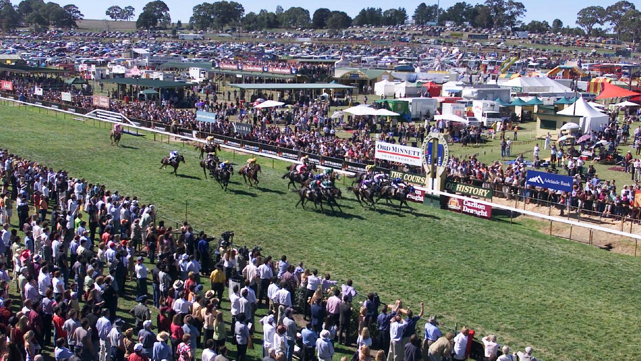 Oakbank Racing Carnival 