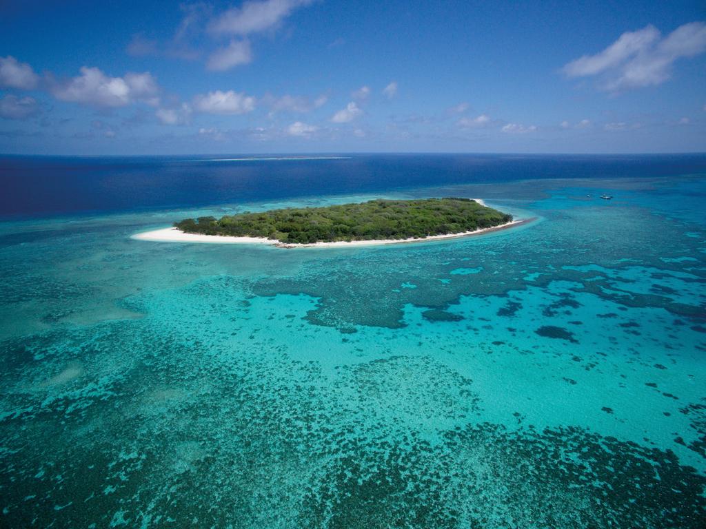 Great Barrier Reef aerial photos | escape.com.au