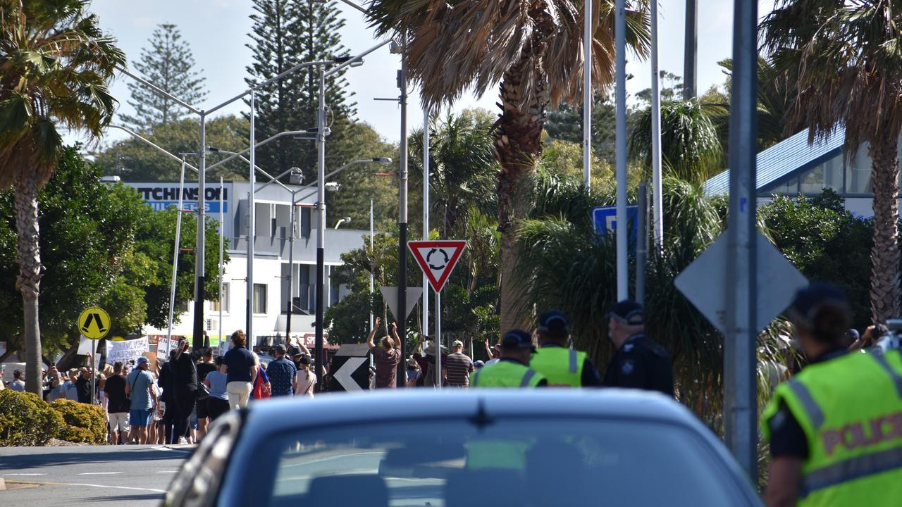 Protesters at the New South Wales Queensland border protesting the covid vaccine, the border rules and the New South Wales lockdown on August 22, 2021. Photo: Liana Walker