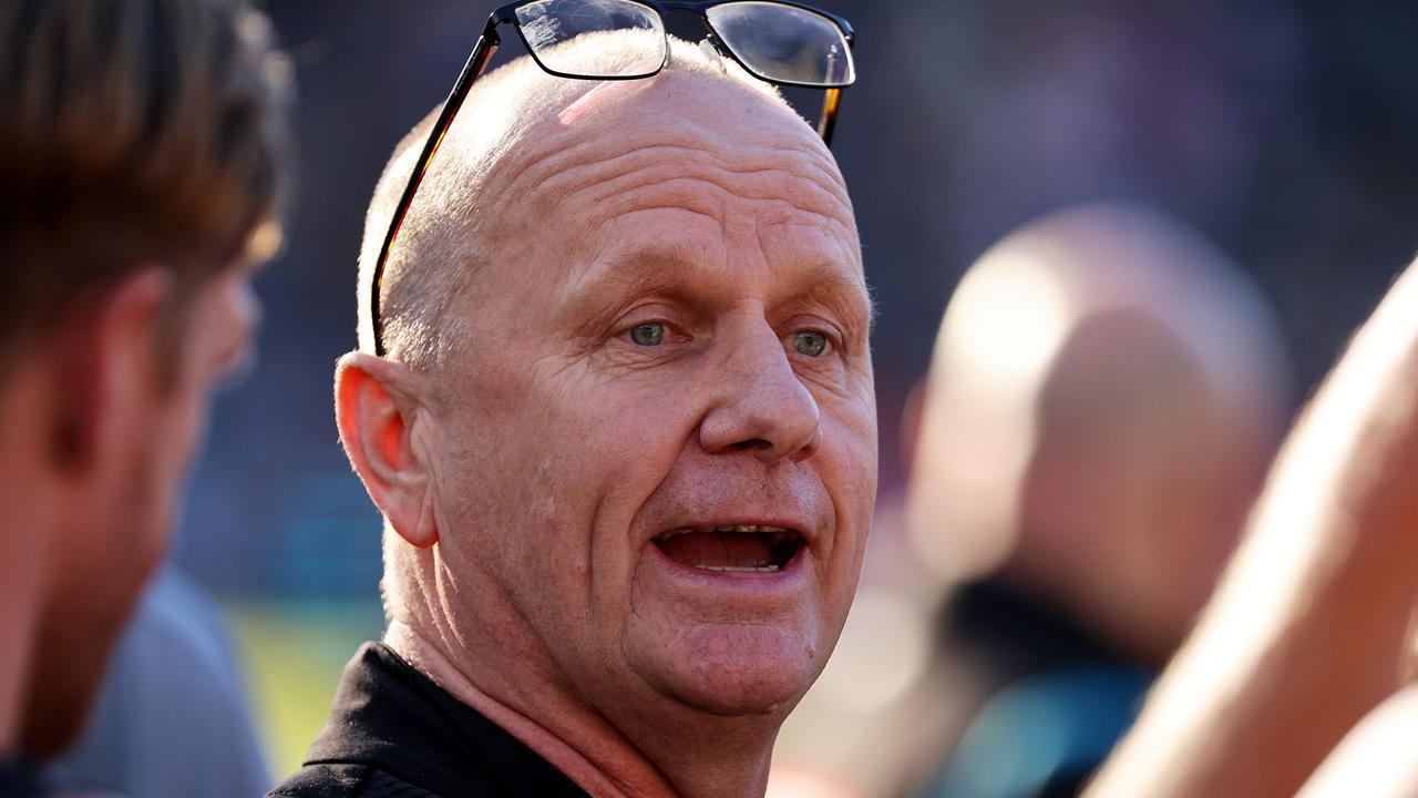 Port coach Ken Hinkley rallies his troops at the Adelaide Oval. Picture: AFL Photos/Getty Images