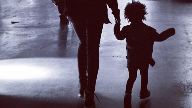 Singer Beyonce ... shares an uber cute snap with daughter Blue Ivy from behind the scenes on tour. Picture: Instagram