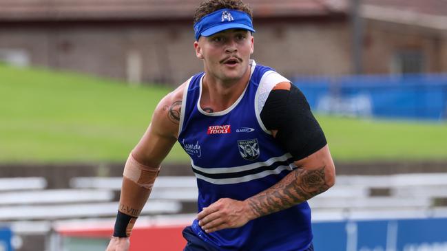 Aaron Schoupp during training. Photo: Bulldogs