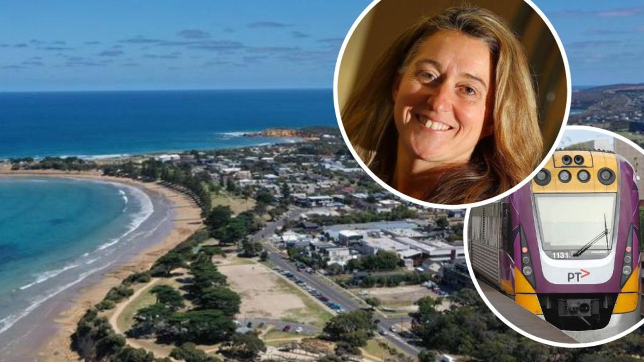 Surf Coast Shire mayor Liz Pattison has endorsed an electric bus network to the Shire, while the location of a long-touted Torquay train station has some bemused.