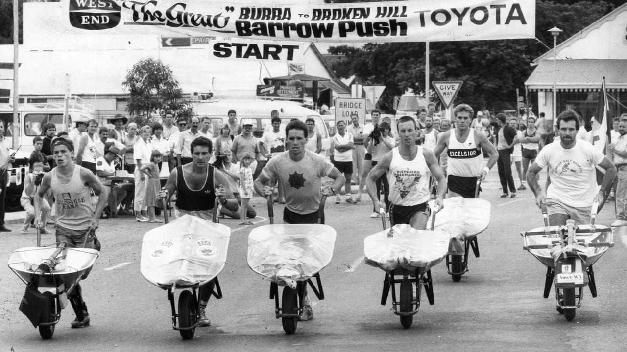 The start of the Burra to Broken Hill Barrow Push wheelbarrow race at Burra, South Australia, in 1988. Mr Quentin ran this tough race in 1983, in the first year of his challenge.