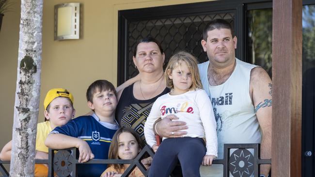 Donna and Simon Burgess, with their children Logan (11), Jaxen (8), Kenzie (6) and Willow (4). Picture: Matthew Poon.