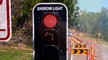 Hey, thief! Slow down … stop! Police search for stolen traffic lights