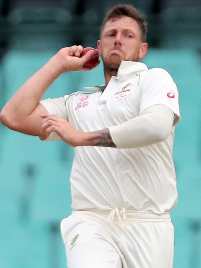 Former Australian quick James pattinson will be coming out of full forward for Doveton this year. (Photo by JEREMY NG / AFP) / -- IMAGE RESTRICTED TO EDITORIAL USE - STRICTLY NO COMMERCIAL USE --