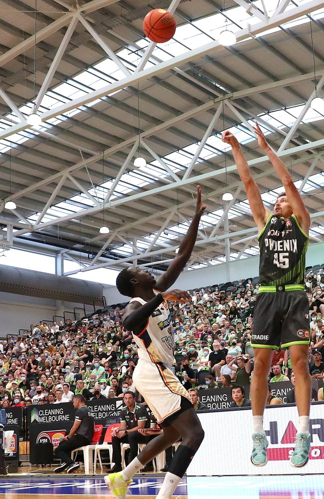 The mere threat of Broekhoff’s shooting ability opens up the floor for South East Melbourne. Picture: Getty Images