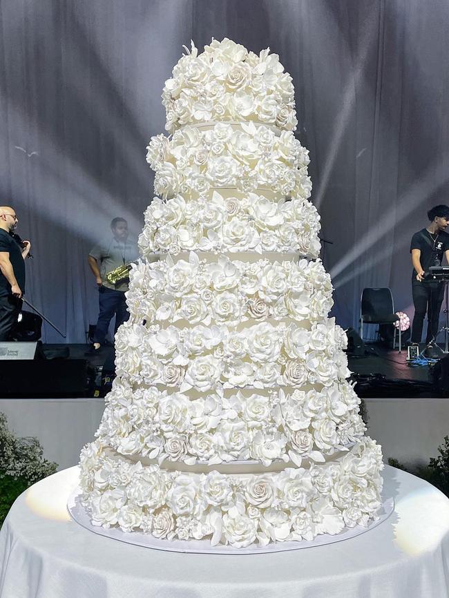 Local baker Terresia Welch created the 2m high, 100kg wedding cake for the lavish event. Picture: Lyons Den Cakes