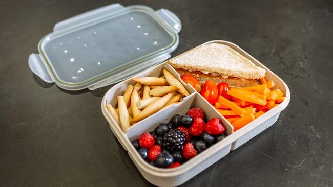 Do you see something wrong with the contents of this lunch box? Image: iStock 