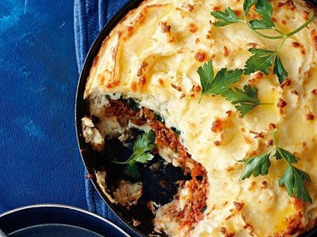 Bolognese and mashed potatoes make up this pie.