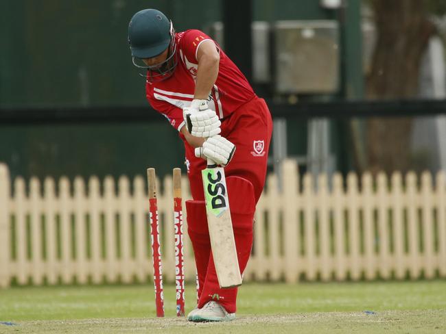 Keanu Botha on the end of a good ball. Photographer: Warren Gannon Photography