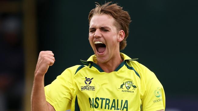 BENONI, SOUTH AFRICA - FEBRUARY 11: Mahli Beardman of Australia celebrates the wicket of Uday Saharan of India during the ICC U19 Men's Cricket World Cup South Africa 2024 Final between India and Australia at Willowmoore Park on February 11, 2024 in Benoni, South Africa. (Photo by Matthew Lewis-ICC/ICC via Getty Images)