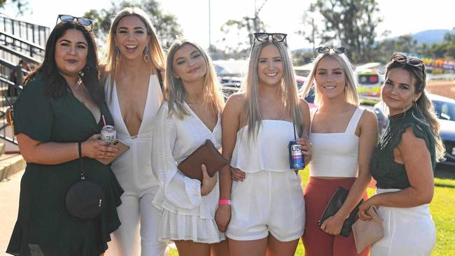 Race day socials - Sharni Rickards, Jada Baker, Julia Carter, Imogen Benstead, Bella Johnstone and Sandra Want. Picture: Troy Jegers