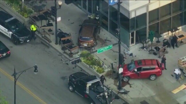 Accident In Hyde Park Sends Vehicle Into Starbucks The Australian 