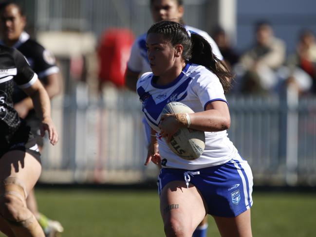 Sarahcen Oliver scored a double for Canterbury. Picture: Warren Gannon Photography