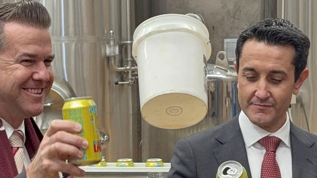QLD Premier and Deputy Premier at Your Mates Brewery.