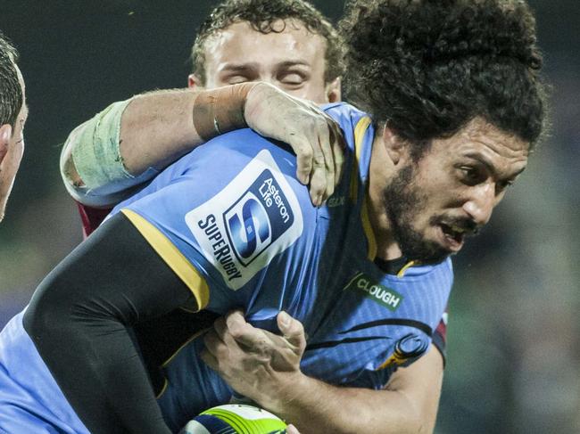 Sam Wykes the Western Force moves the ball forward during the Round 16 Super Rugby match between the Western Force and the Reds at NIB Stadium in Perth, Saturday, May 30, 2015. (AAP Image/Tony McDonough) NO ARCHIVING, EDITORIAL USE ONLY