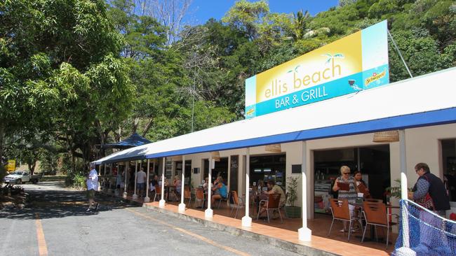 The popular Ellis Beach Bar and Grill has sold to Victorian buyer.